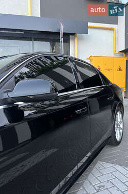 Седан Audi A4 2014 в 