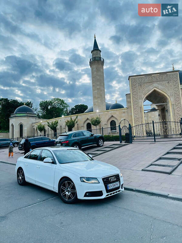 Седан Audi A4 2008 в Чугуеве
