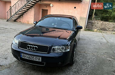 Седан Audi A4 2004 в Николаеве