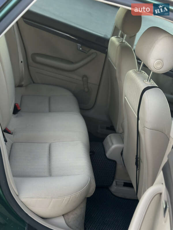 Седан Audi A4 2001 в Львове