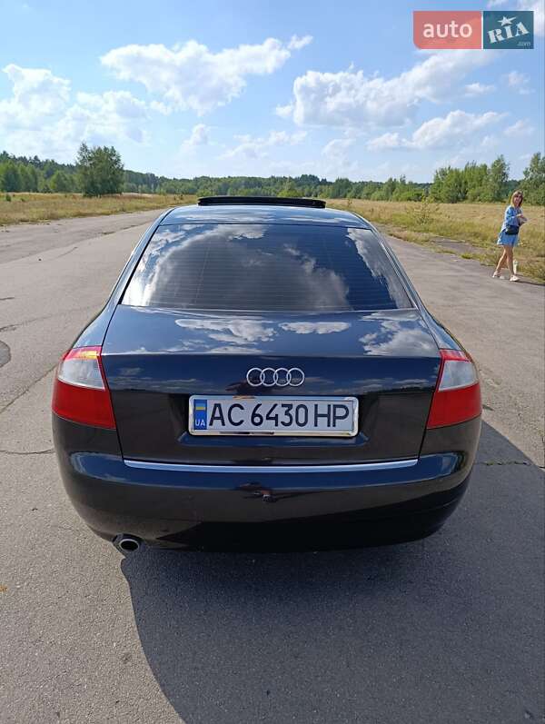 Седан Audi A4 2004 в Любешове
