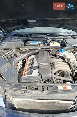 Седан Audi A4 2004 в 