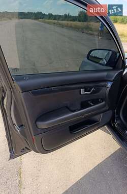 Седан Audi A4 2004 в 
