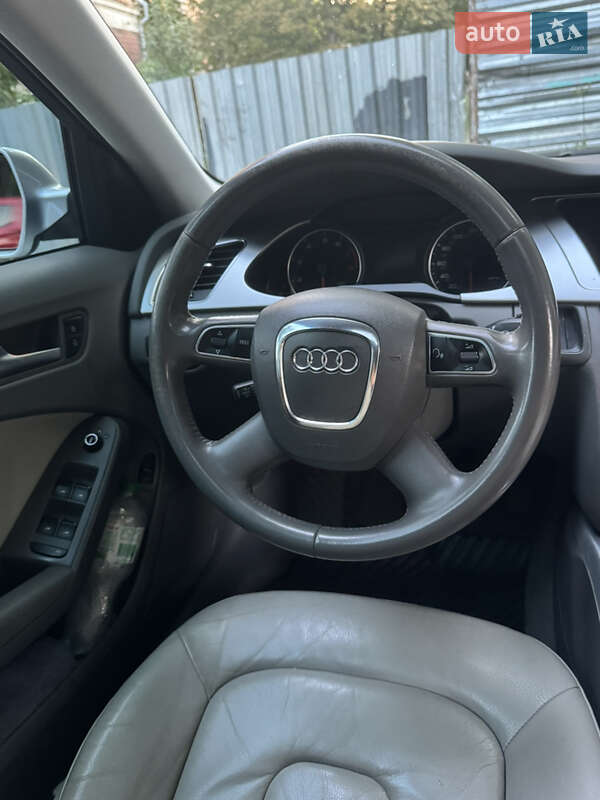 Седан Audi A4 2009 в Полтаве