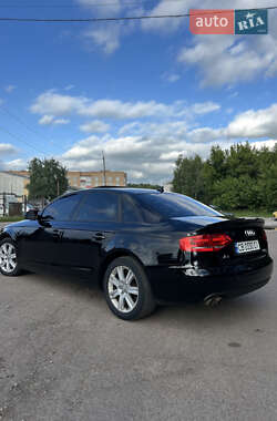 Седан Audi A4 2010 в 