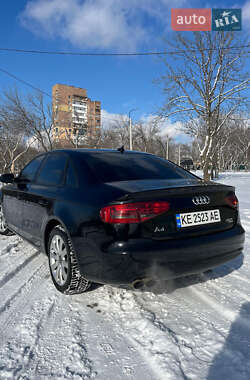 Седан Audi A4 2013 в 