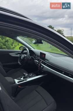 Универсал Audi A4 2018 в 
