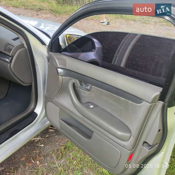 Седан Audi A4 2002 в Глухові фото 10 Седан Audi A4 2002 в Глухові
