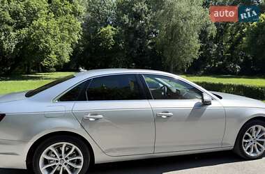 Седан Audi A4 2019 в 