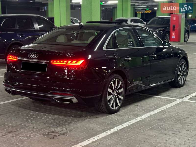 Седан Audi A4 2020 в Киеве
