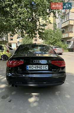 Седан Audi A4 2012 в 