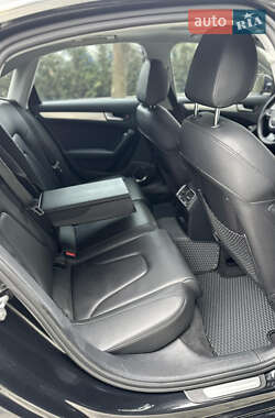 Седан Audi A4 2012 в 