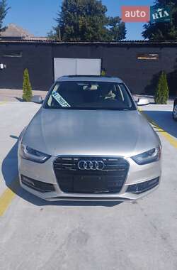 Седан Audi A4 2013 в Киеве