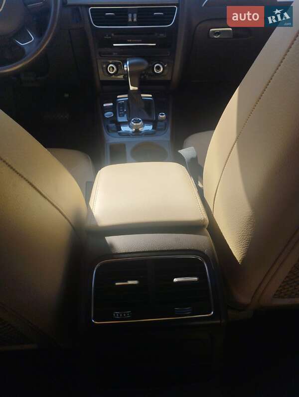 Седан Audi A4 2013 в Киеве