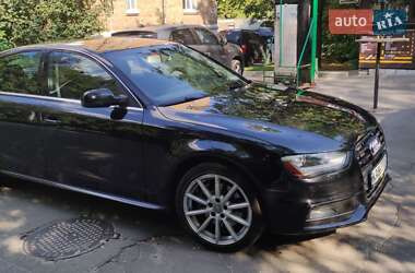Седан Audi A4 2013 в 