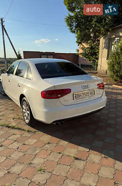Седан Audi A4 2014 в 