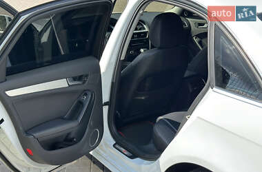 Седан Audi A4 2015 в 