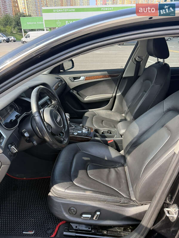 Седан Audi A4 2014 в Киеве