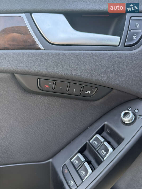 Седан Audi A4 2014 в Киеве