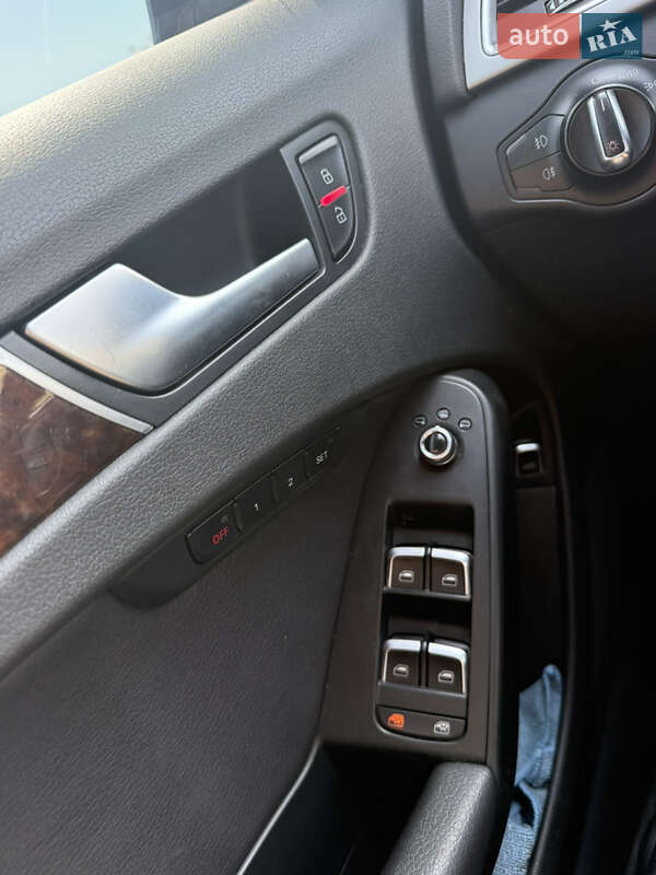 Седан Audi A4 2014 в Киеве