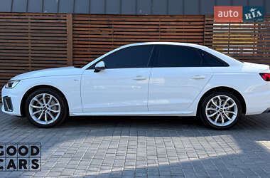 Седан Audi A4 2021 в 