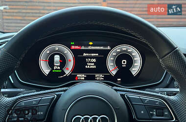 Седан Audi A4 2021 в 