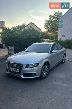 Седан Audi A4 2011 в 