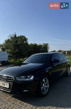 Универсал Audi A4 2012 в 