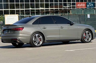 Седан Audi A4 2023 в 
