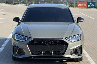 Седан Audi A4 2023 в 