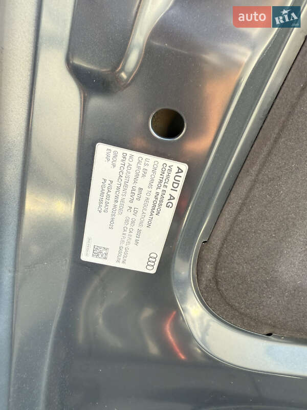 Седан Audi A4 2023 в Киеве