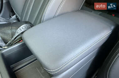 Седан Audi A4 2023 в 