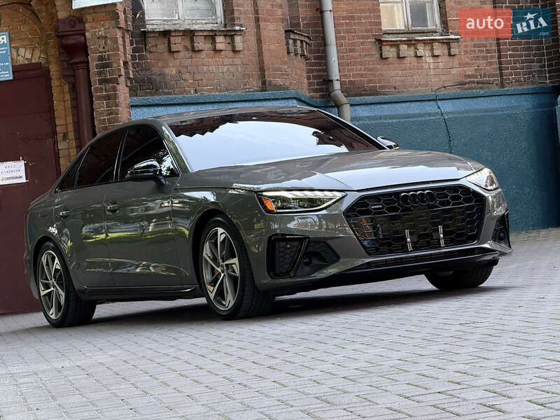 Седан Audi A4 2023 в Киеве