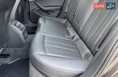 Седан Audi A4 2016 в 