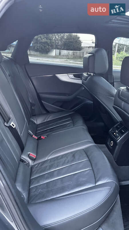 Седан Audi A4 2017 в Виноградове