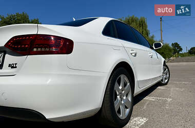 Седан Audi A4 2011 в 