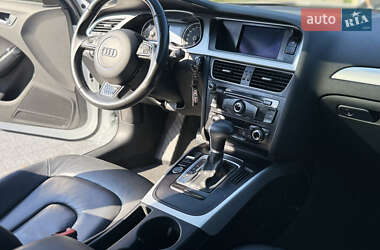 Седан Audi A4 2015 в 