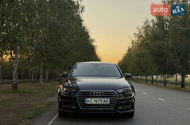 Седан Audi A4 2017 в 