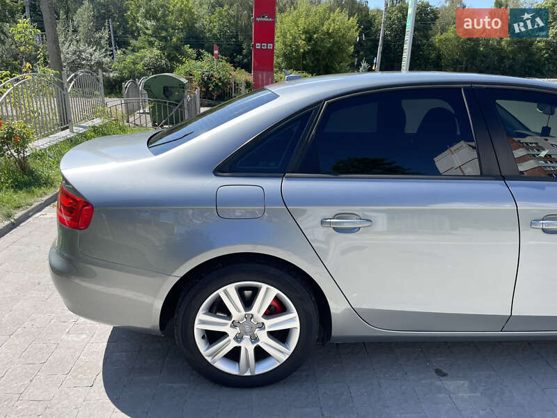 Седан Audi A4 2009 в Тернополе