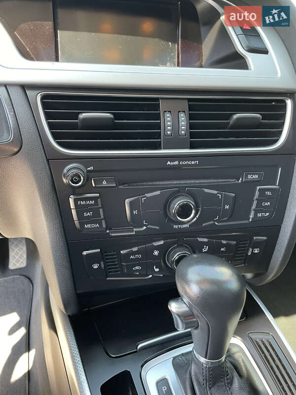 Седан Audi A4 2009 в Тернополе