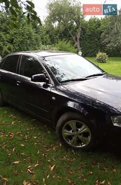 Седан Audi A4 2001 в 