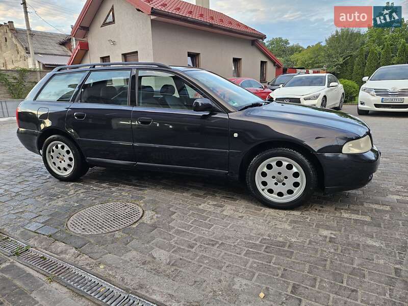 Универсал Audi A4 2000 в Львове