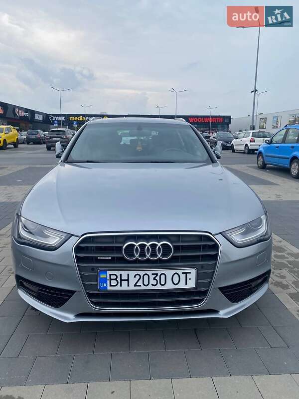 Audi A4 2011