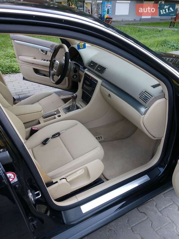 Седан Audi A4 2005 в Хмельницком