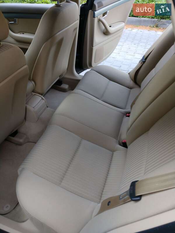 Седан Audi A4 2005 в Хмельницком