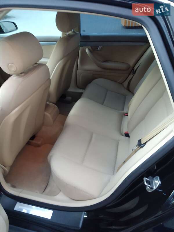 Седан Audi A4 2005 в Хмельницком