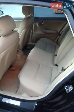 Седан Audi A4 2005 в 