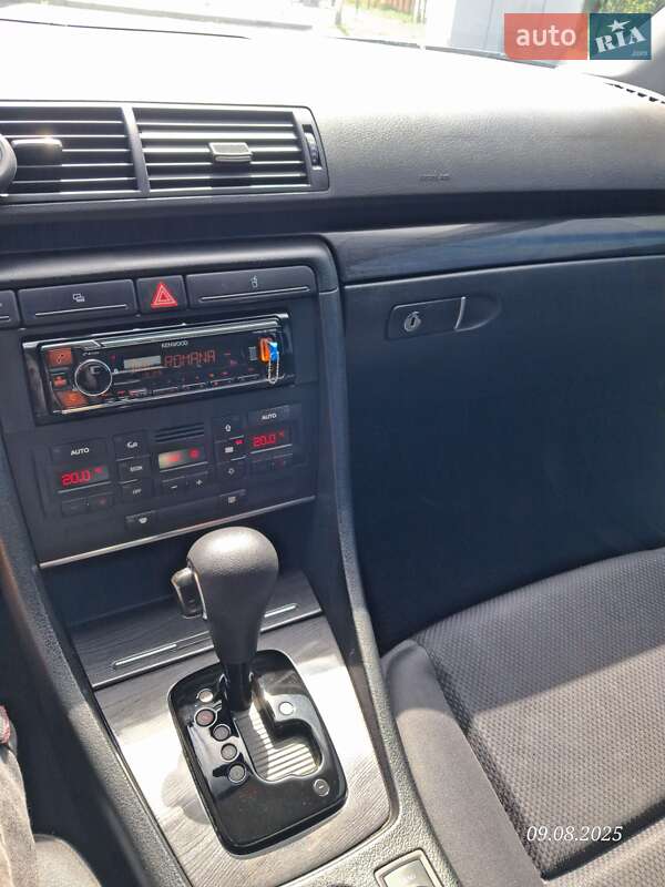 Седан Audi A4 2002 в Днепре