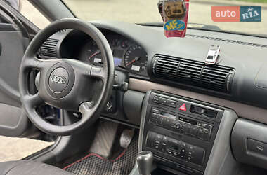Универсал Audi A4 2000 в 