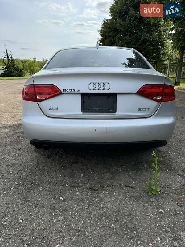 Седан Audi A4 2011 в Луцке